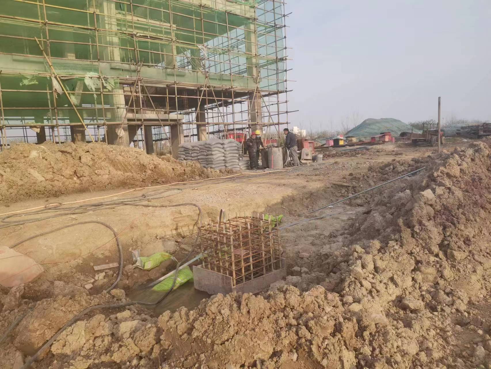 衡山当桥梁出现裂缝的时候应该及时加固修补